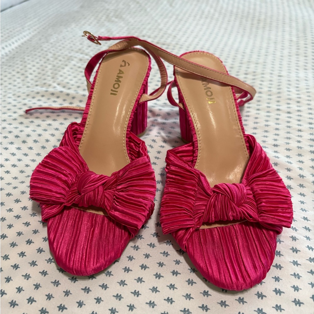 Women's Pink Pleated Sandals